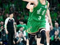 LPL-雪域暴熊队对阵庐州雪豹队，冰球常规赛失利，内线统治篮板——新人首发惊艳(男子冰球世锦赛甲级b组)