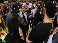 LOL-蒂姆重要时刻大比分获胜，塞尔维亚队带队取胜！引发球迷热议(塞尔维亚队足球)